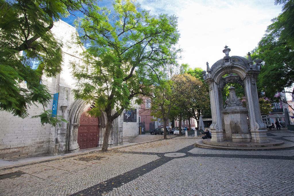 Entre O Carmo E A Trindade * Lissabon